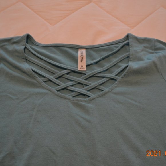 Zenana Top - Picture 3 of 6